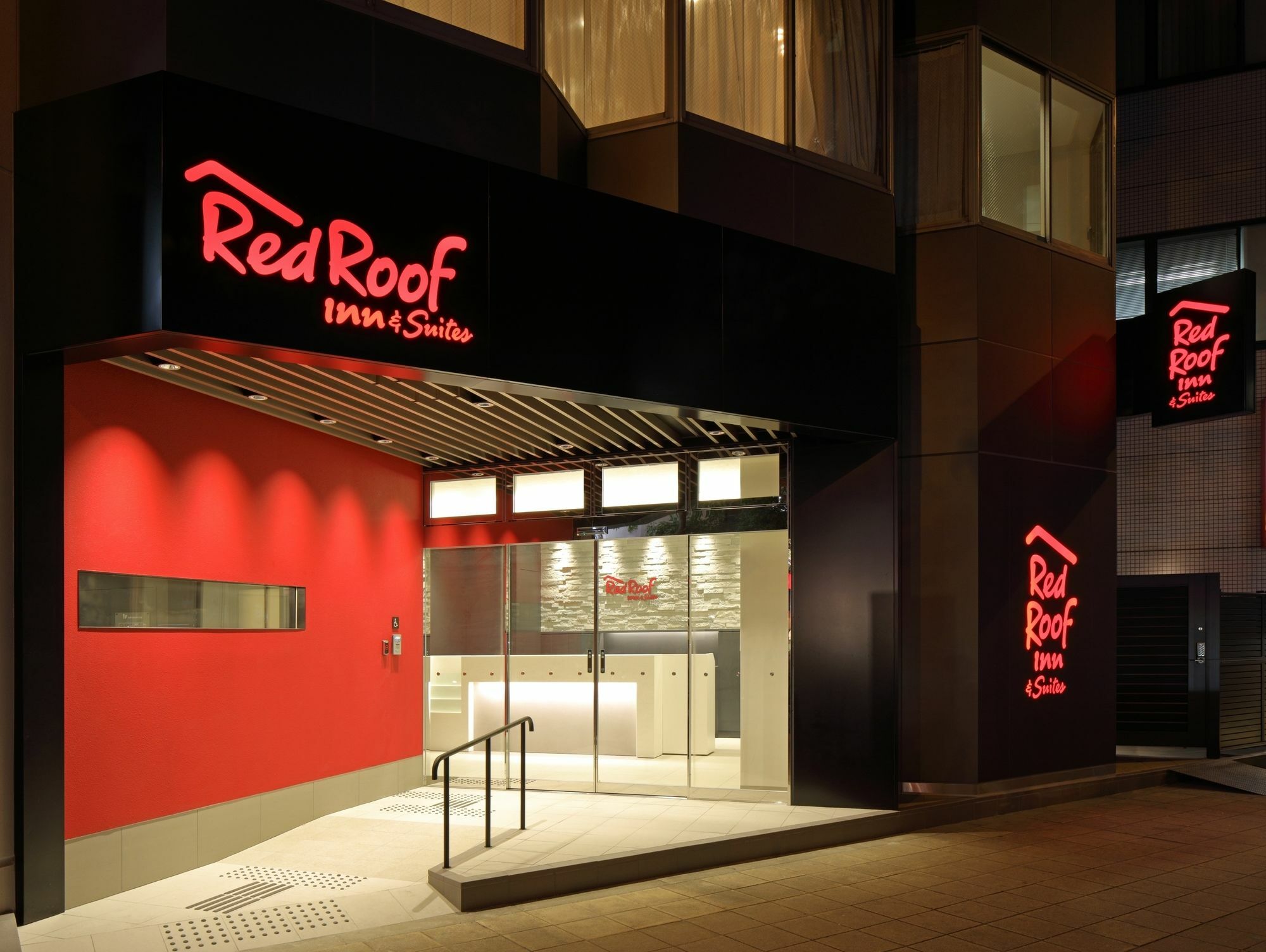 Red Roof & Namba Nipponbashi Hotel Ōsaka